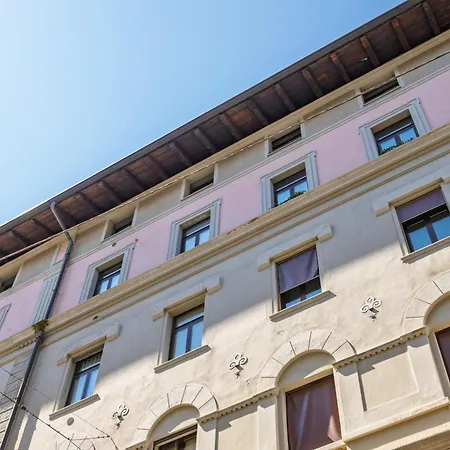 Aria Di Trieste, Lo Sguardo Di Montale * Trieste