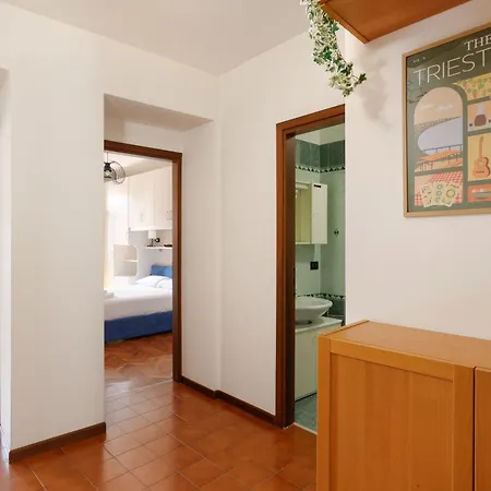 Vecellio, Rustico In Centro A Trieste