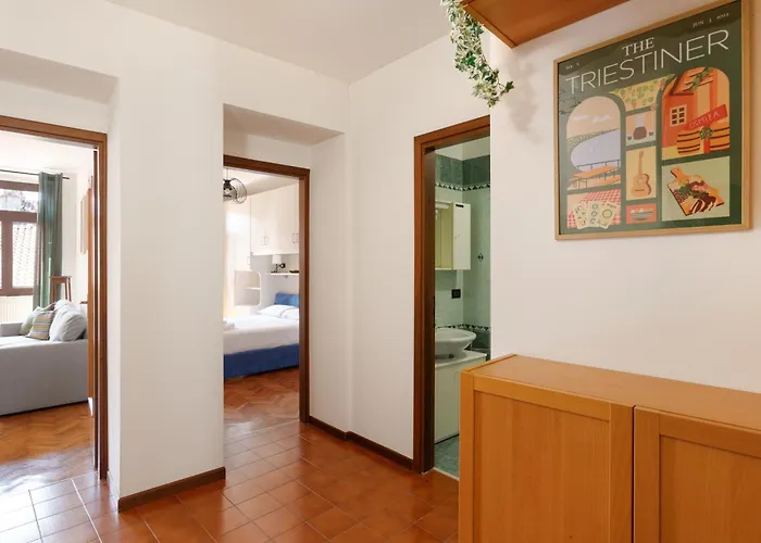 Vecellio, Rustico In Centro A 트리에스테