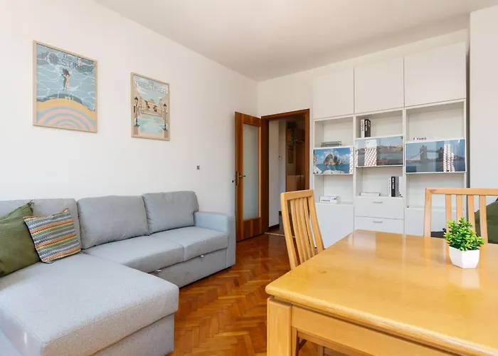 Vecellio, Rustico In Centro A 트리에스테